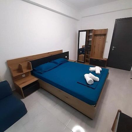 Ourania Apartment アスプロヴァルタ エクステリア 写真