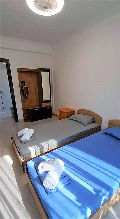 Ourania Apartment アスプロヴァルタ エクステリア 写真