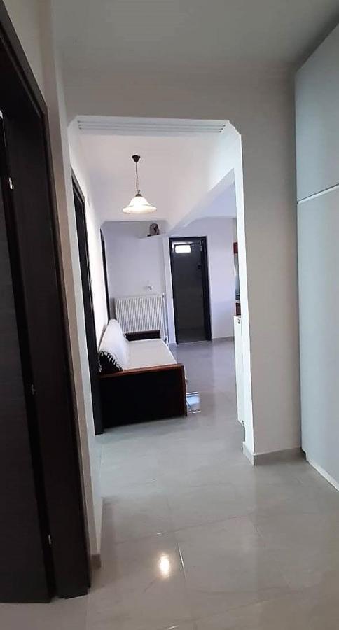 Ourania Apartment アスプロヴァルタ エクステリア 写真